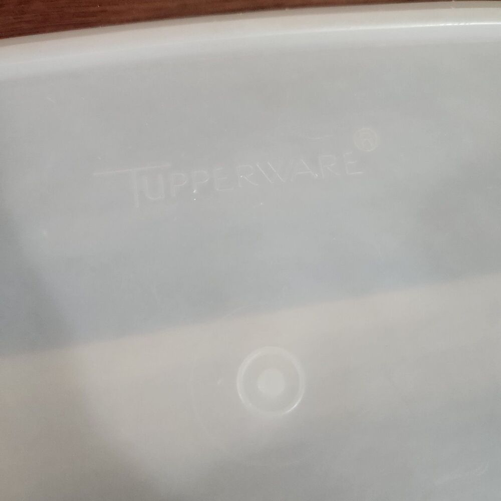 Tupperware Tuppercraft Vintage Stow N Go Craft Storage Lunch Container Red #767 - Picture 2 of 9